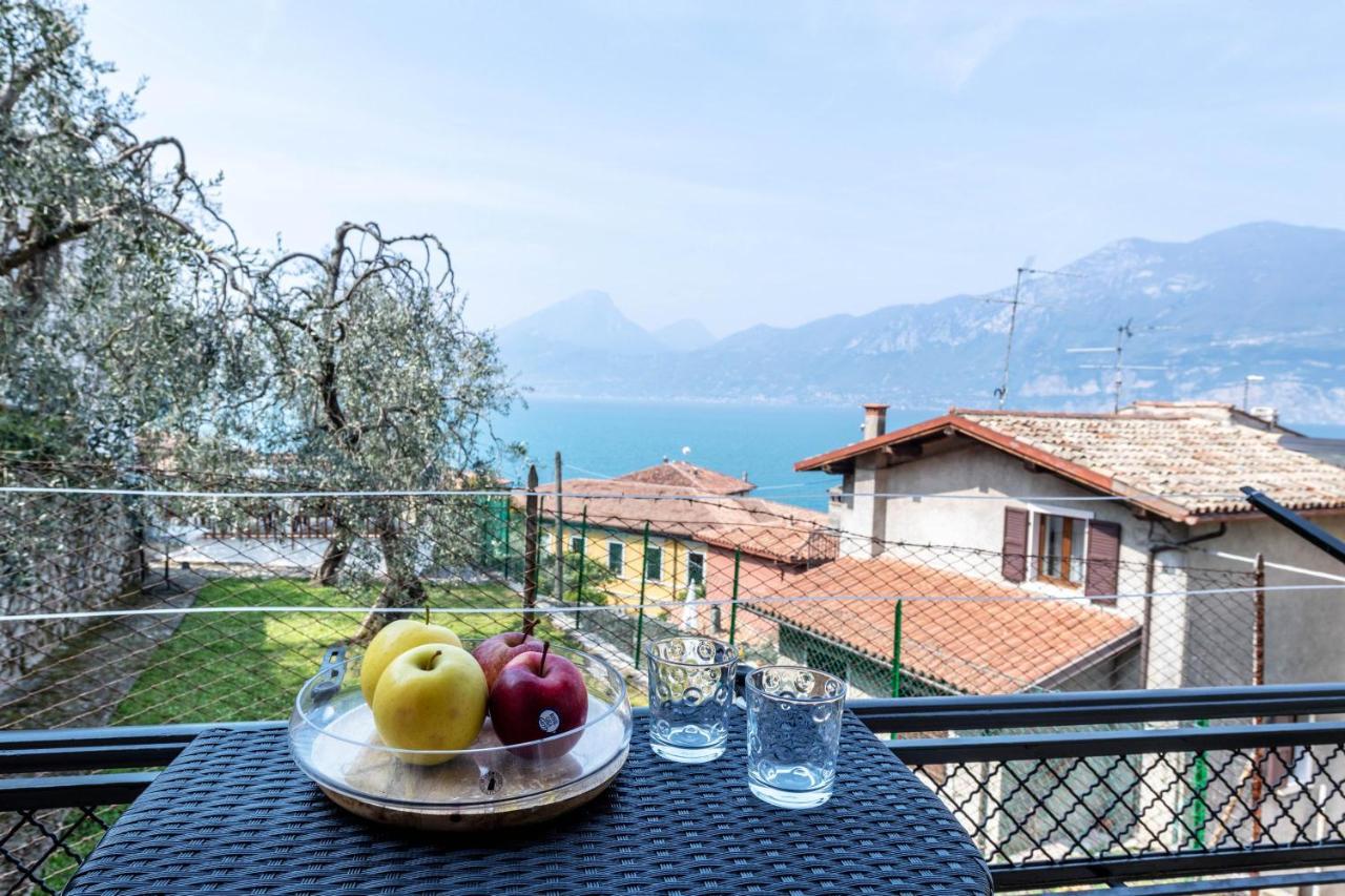 La Casa Di Martin Apartment Brenzone sul Garda Bagian luar foto